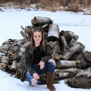 Meet your Posher, Abbey